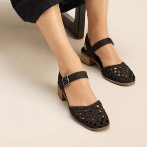 TOMS Jaclyn Women 7 Black Woven Huarache Block Heel Ankle Strap Sandals 10018111